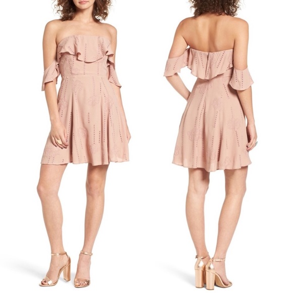 ASTR The Label Sabina Dress In Mauve- NWT! - Picture 2 of 16